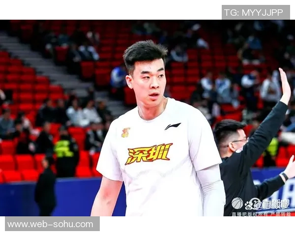 李慕豪：从篮球新星到职业生涯巅峰的奋斗与坚持之路